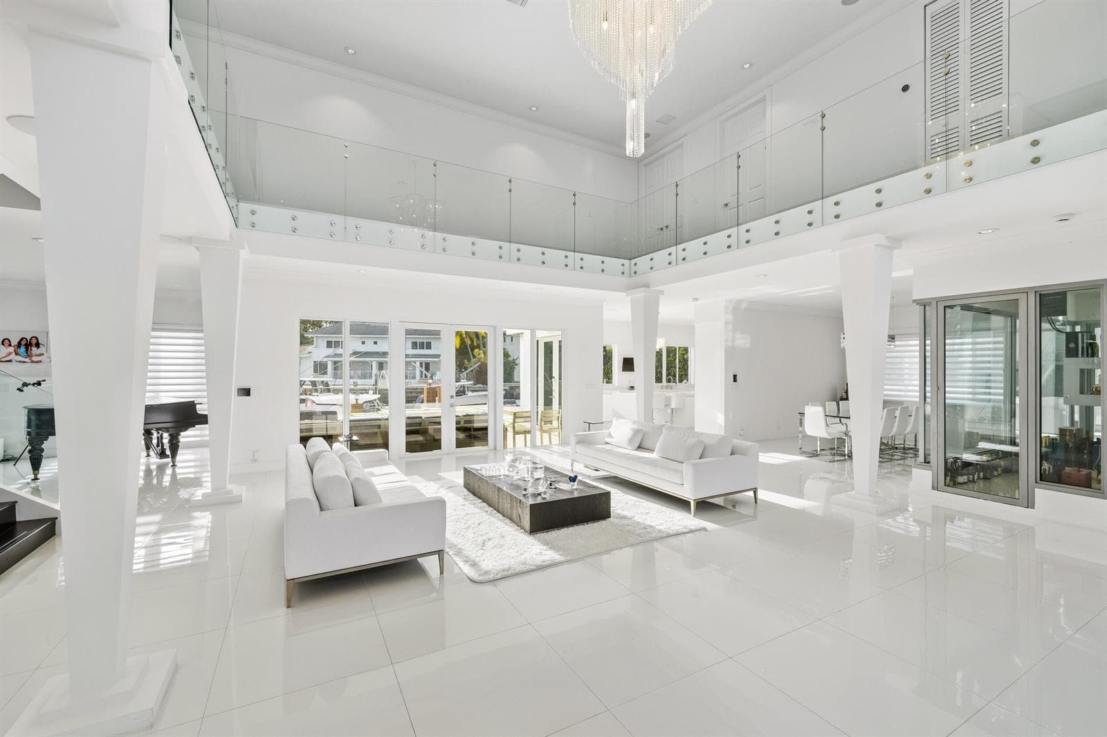 16430 NE 30th Avenue, North Miami Beach FL 33160 — 6
