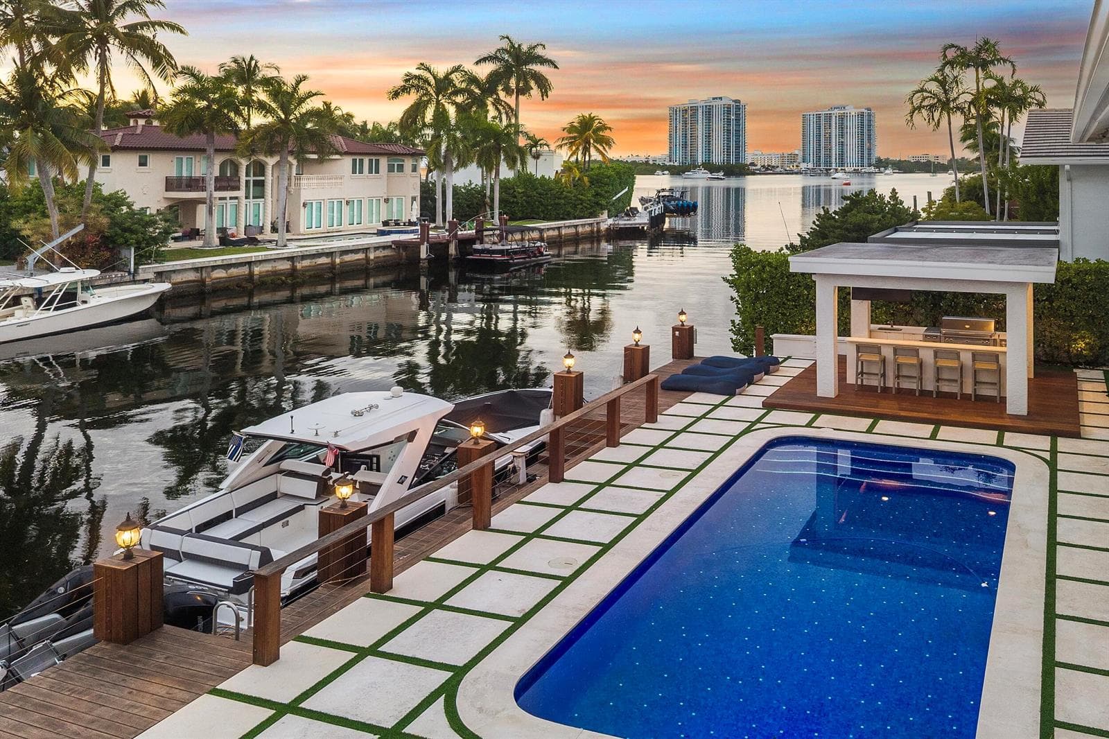 16430 NE 30th Avenue, North Miami Beach FL 33160 — 4