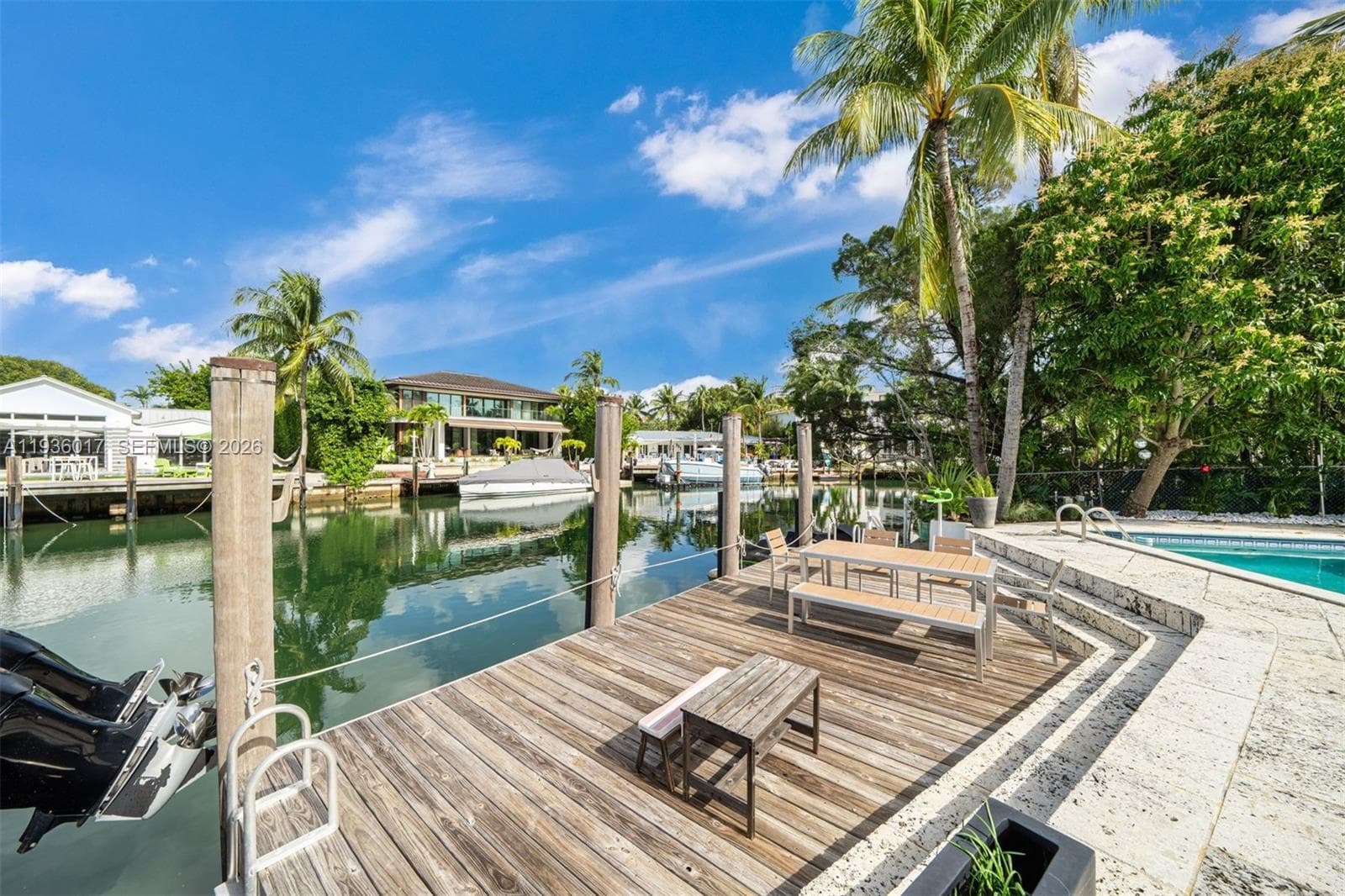 121 Knollwood Drive, Key Biscayne FL 33149 — 32