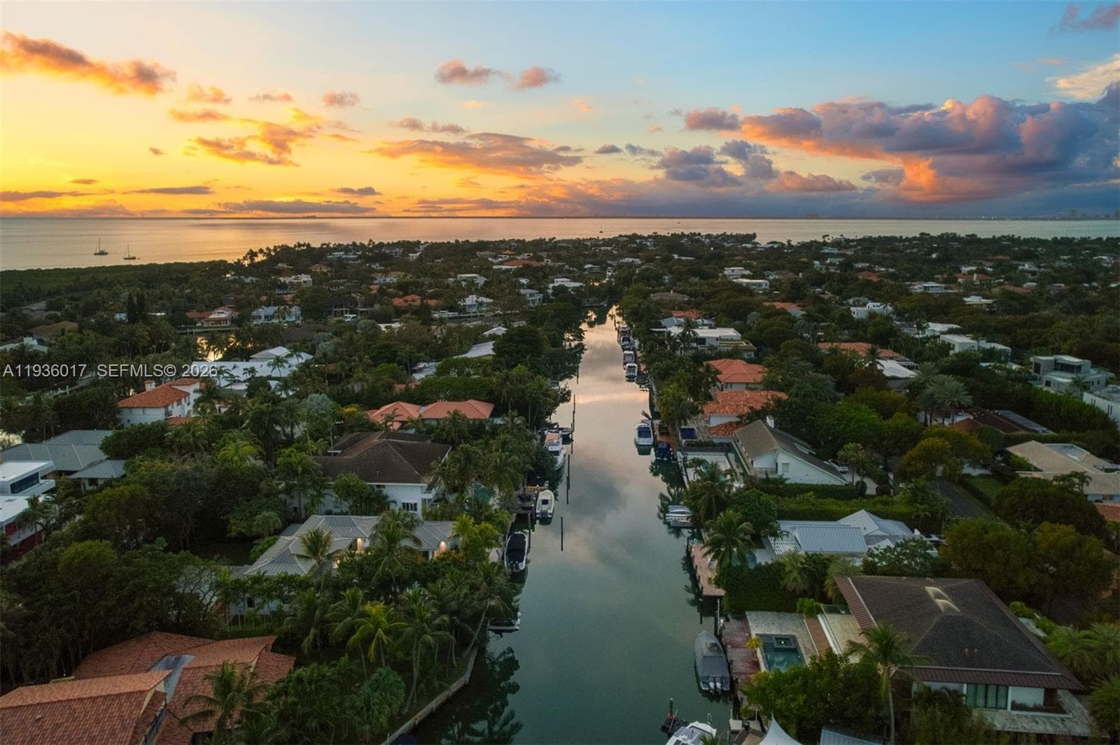 121 Knollwood Drive, Key Biscayne FL 33149 — 38