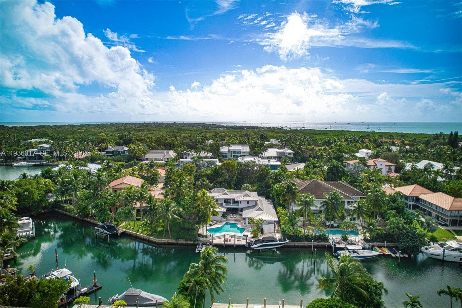 121 Knollwood Drive, Key Biscayne FL 33149 — 37