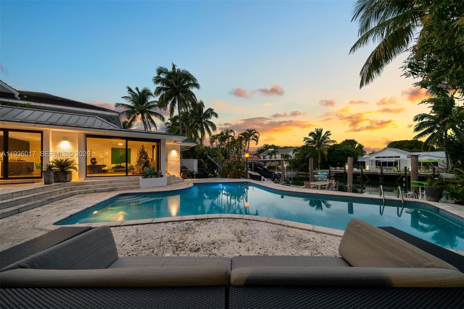 121 Knollwood Drive, Key Biscayne FL 33149 — 31