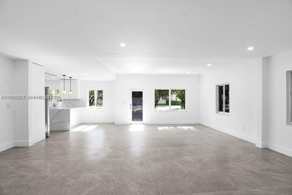 7902 SW 67th Ave, South Miami FL 33143 — 6
