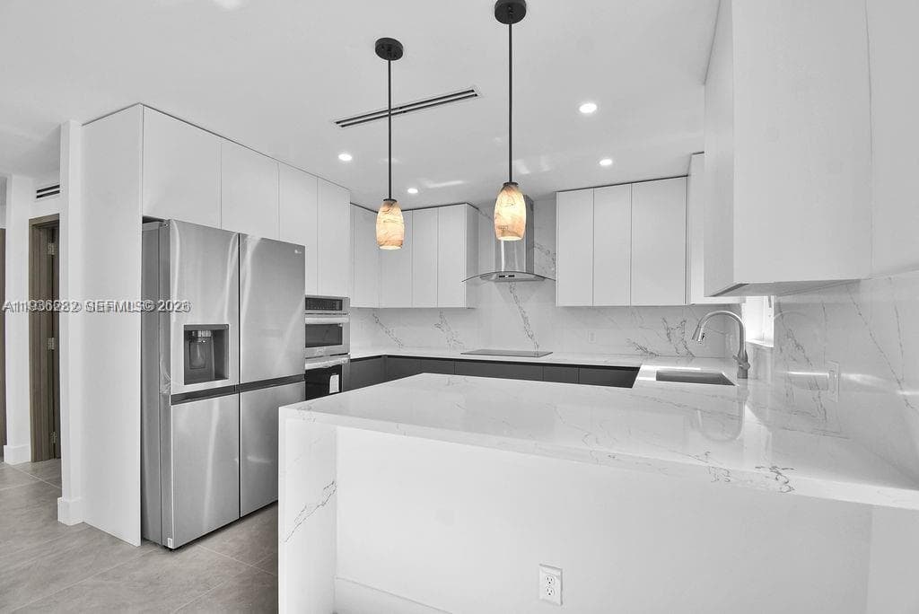 7902 SW 67th Ave, South Miami FL 33143 — 9