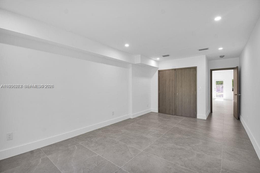 7902 SW 67th Ave, South Miami FL 33143 — 15