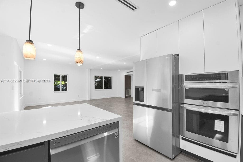 7902 SW 67th Ave, South Miami FL 33143 — 8
