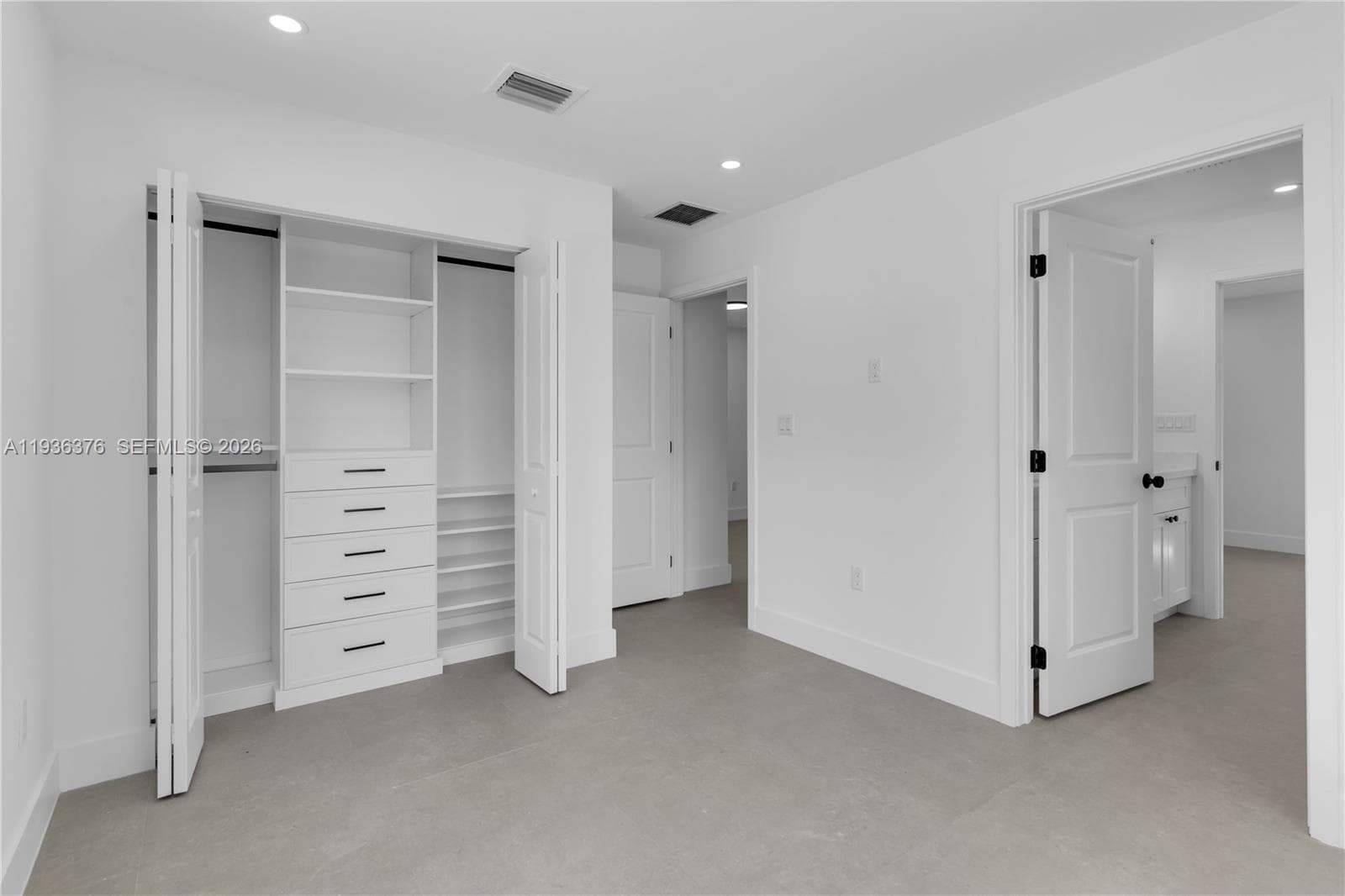 6421 SW 59th Ave, South Miami FL 33143 — 17