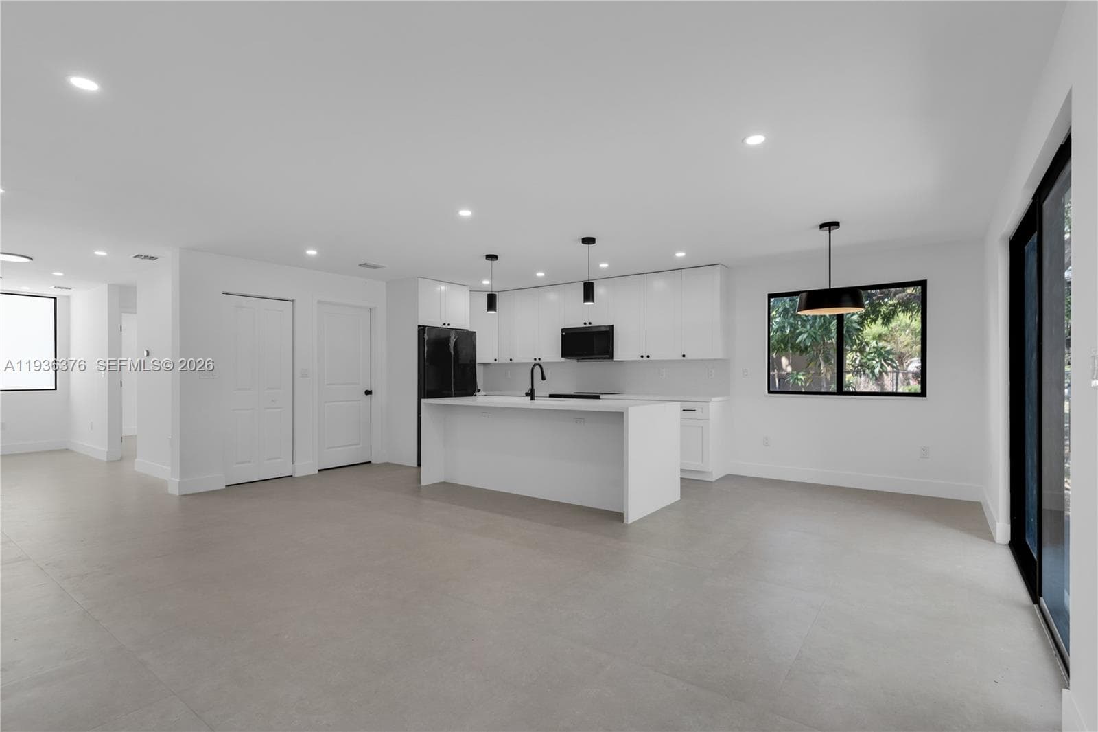 6421 SW 59th Ave, South Miami FL 33143 — 7
