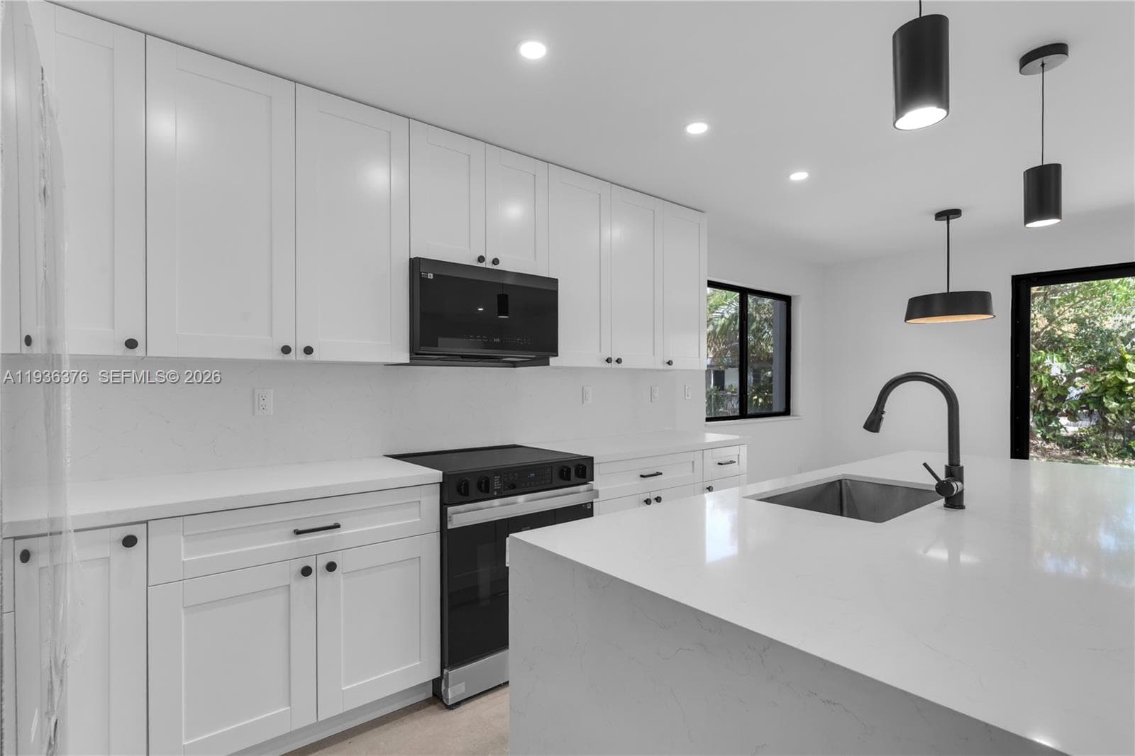 6421 SW 59th Ave, South Miami FL 33143 — 10