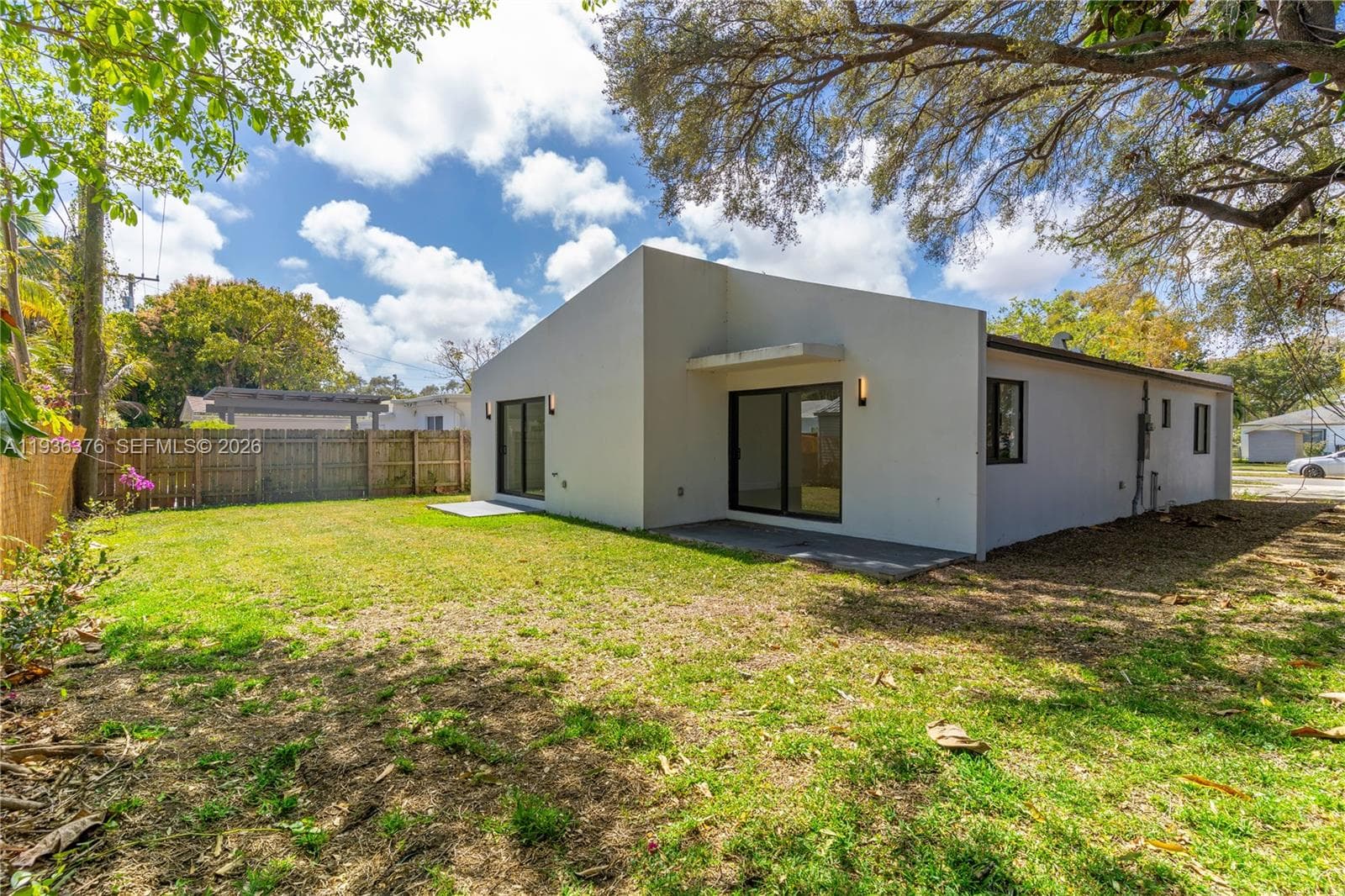 6421 SW 59th Ave, South Miami FL 33143 — 25