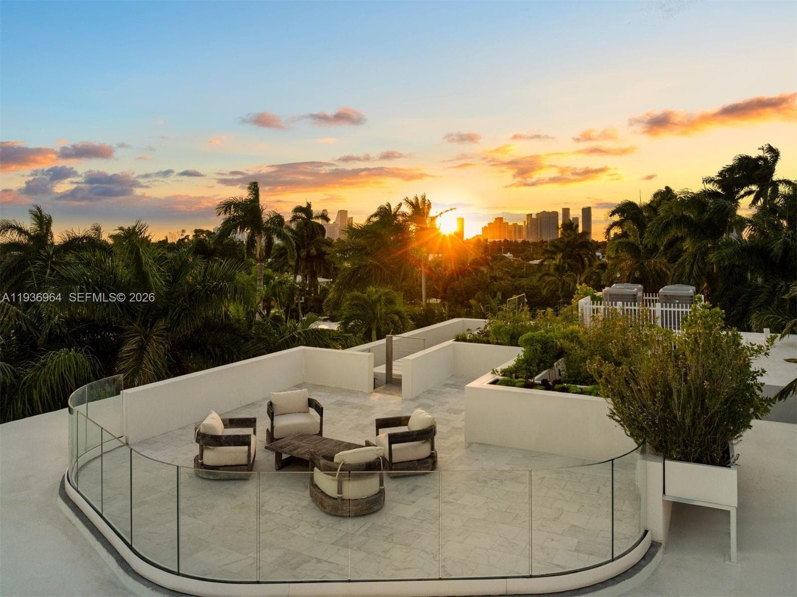 503 E Dilido Dr, Miami Beach FL 33139 — 52