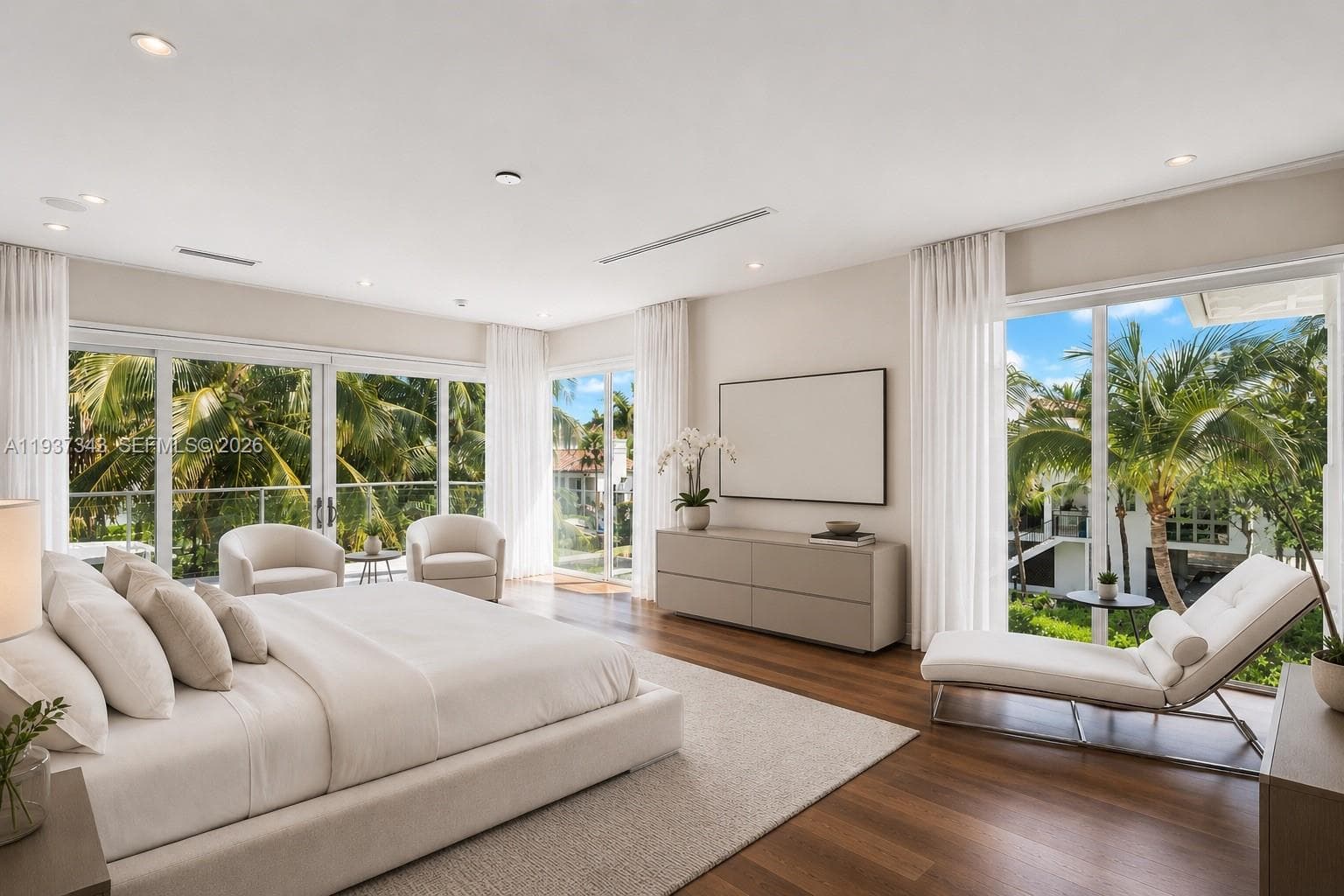3835 Carole Ct, Miami FL 33133 — 30