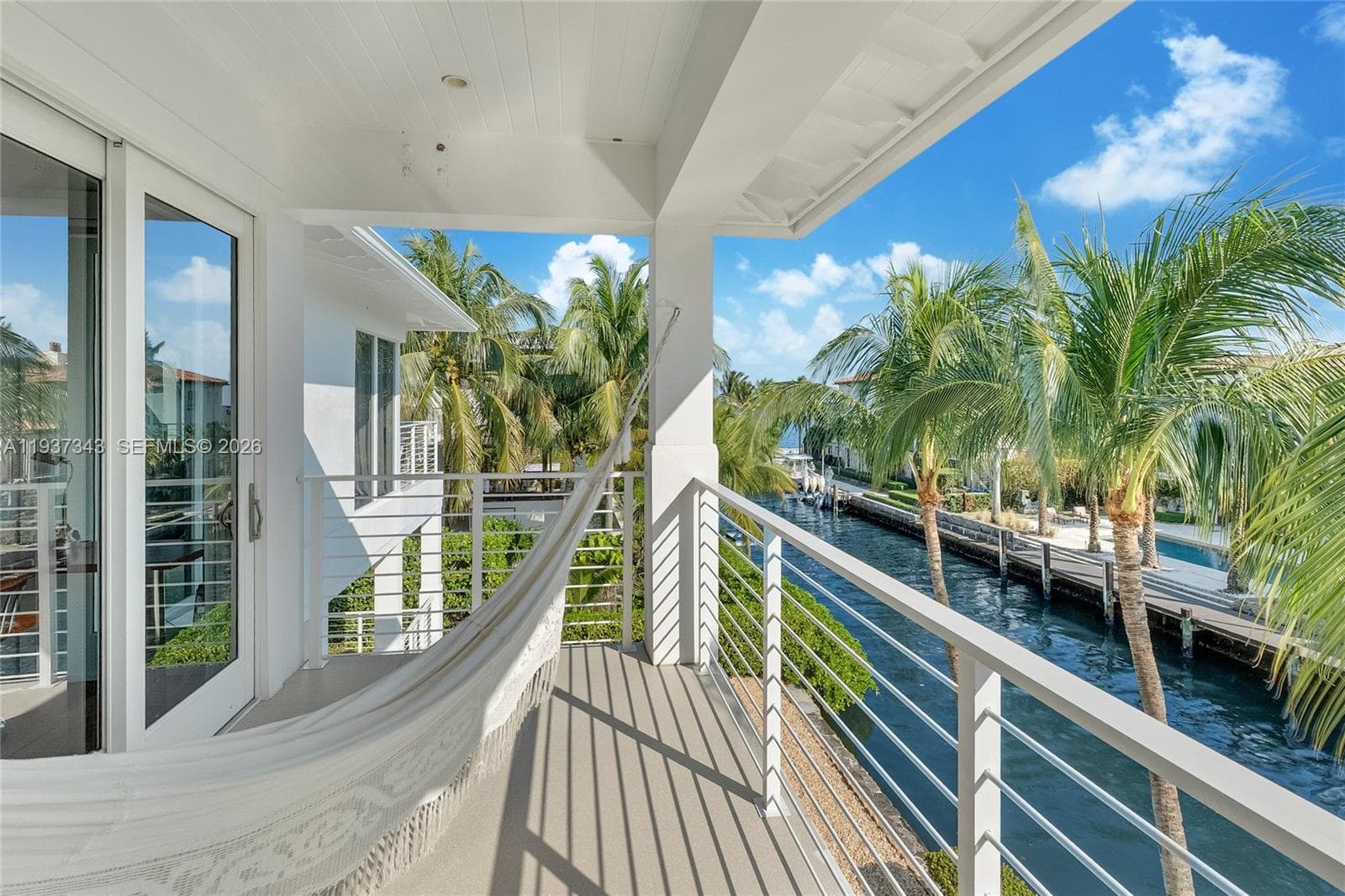 3835 Carole Ct, Miami FL 33133 — 38
