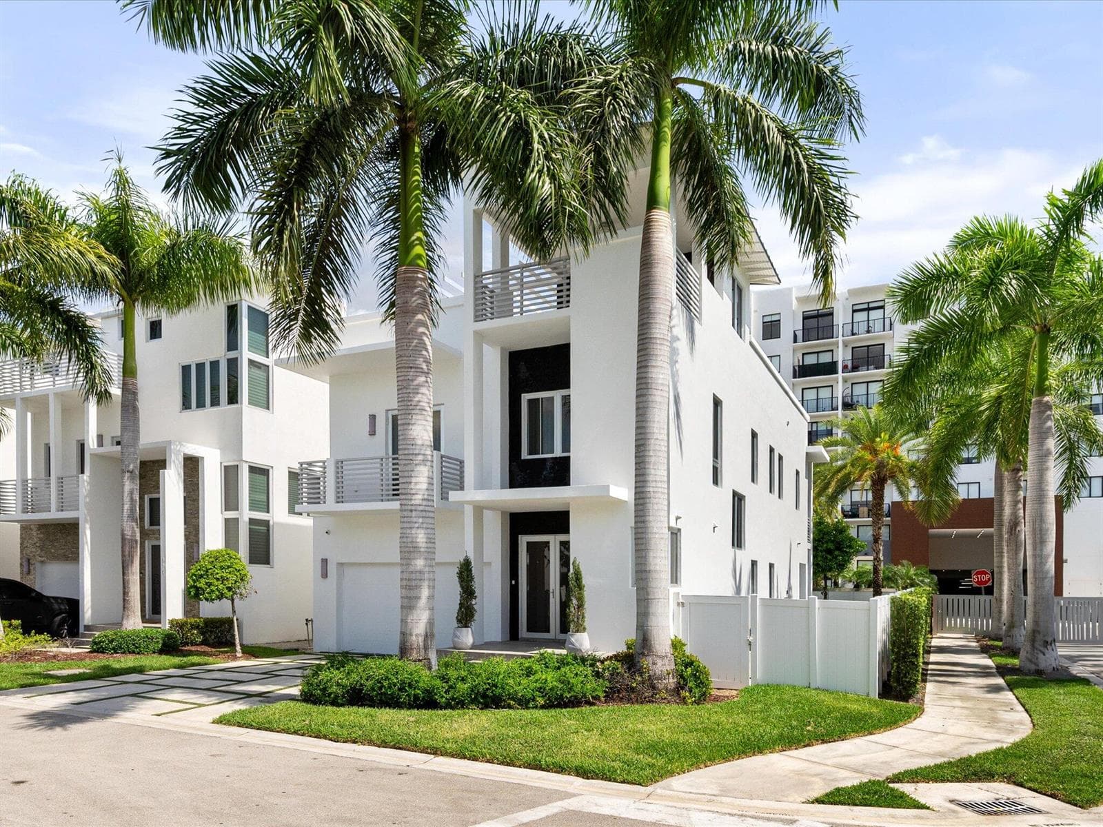 8405 NW 34th Drive, Doral FL 33122 — 2