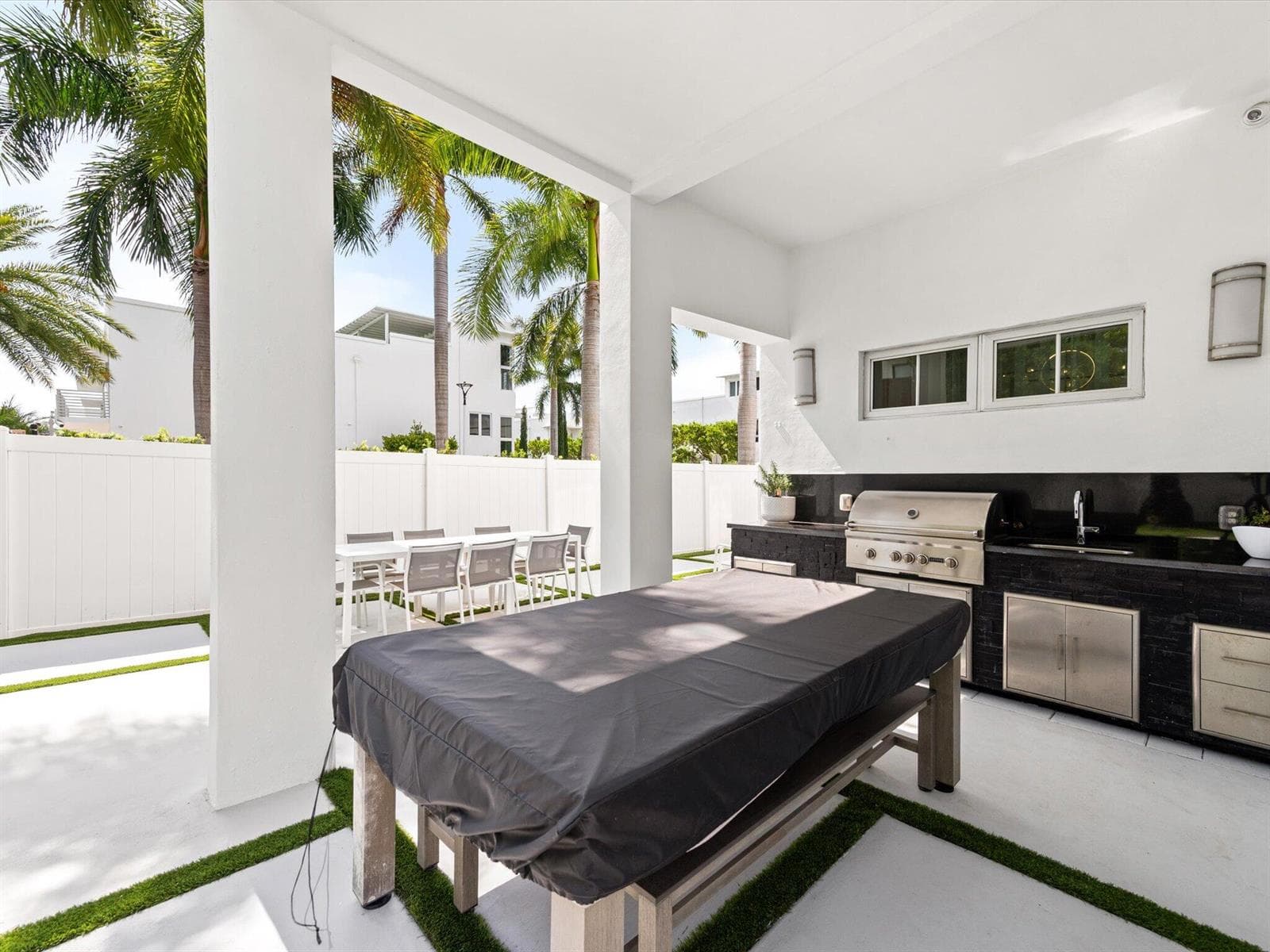 8405 NW 34th Drive, Doral FL 33122 — 16