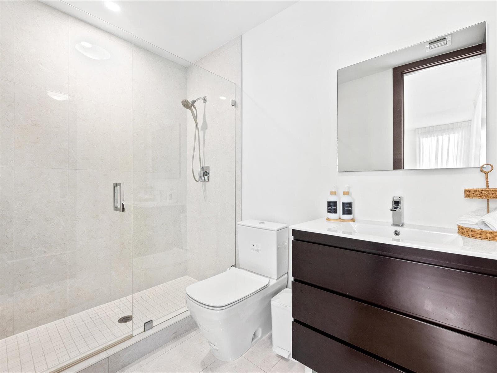 8405 NW 34th Drive, Doral FL 33122 — 26