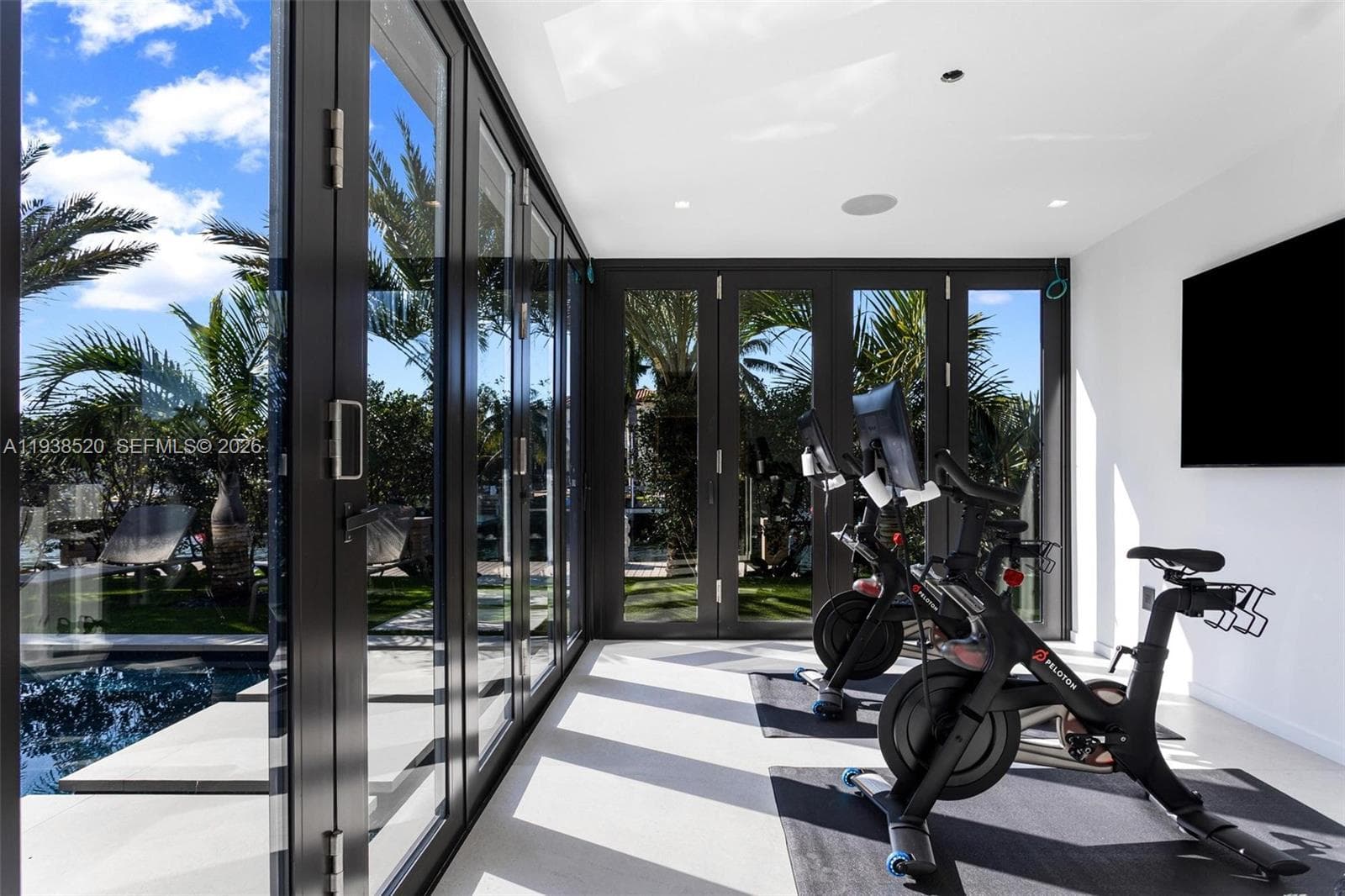 13000 N Bayshore Dr, North Miami FL 33181 — 62