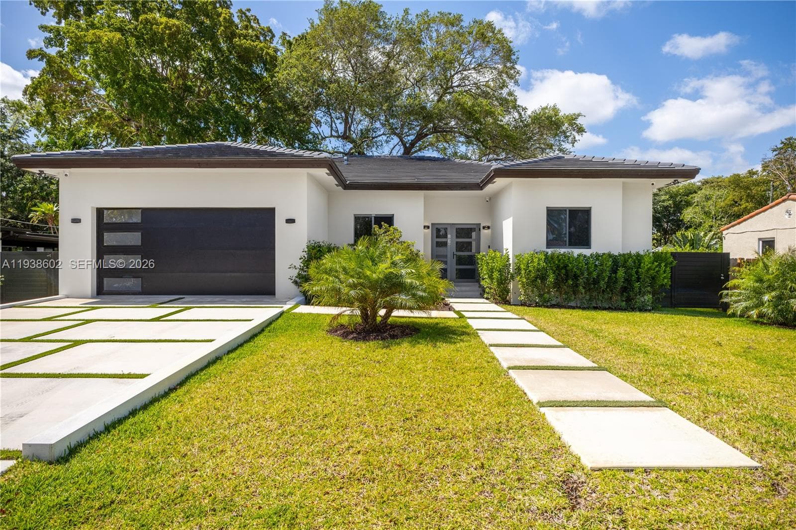 1030 NE 121st St, Biscayne Park FL 33161 — 2