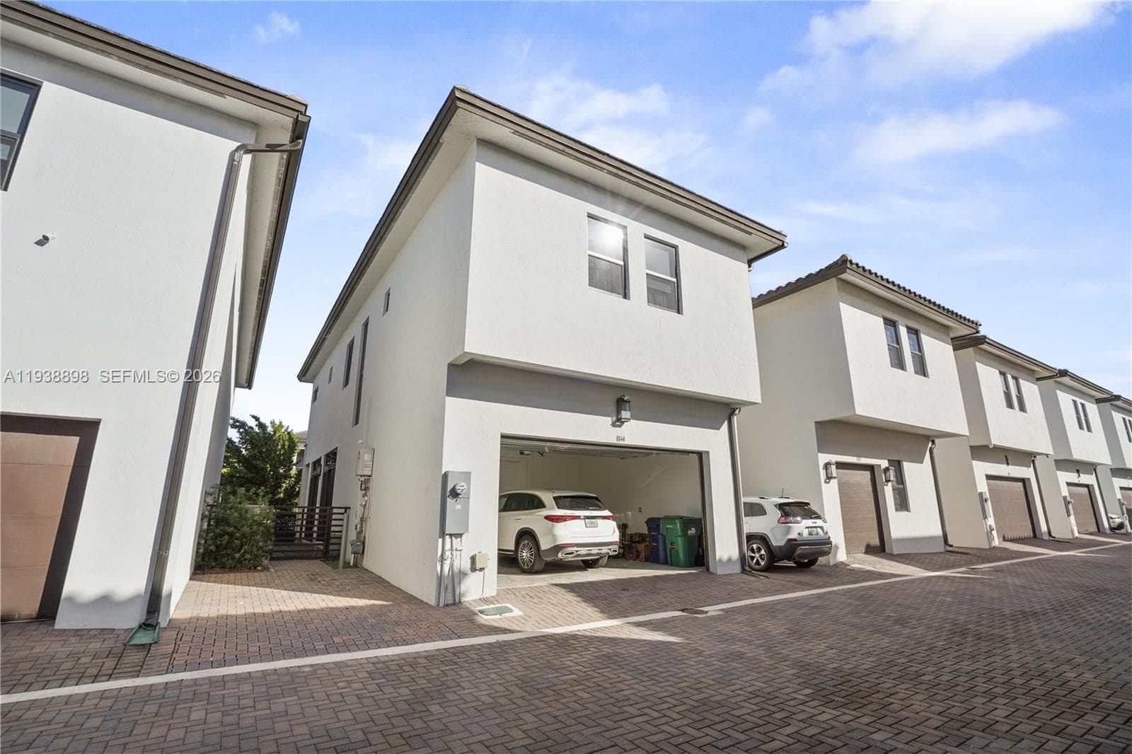 8144 NW 43rd St, Doral FL 33166 — 33