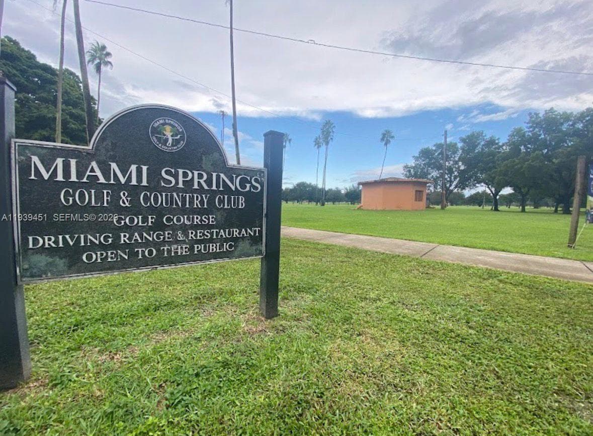 409 De Leon Dr, Miami Springs FL 33166 — 18