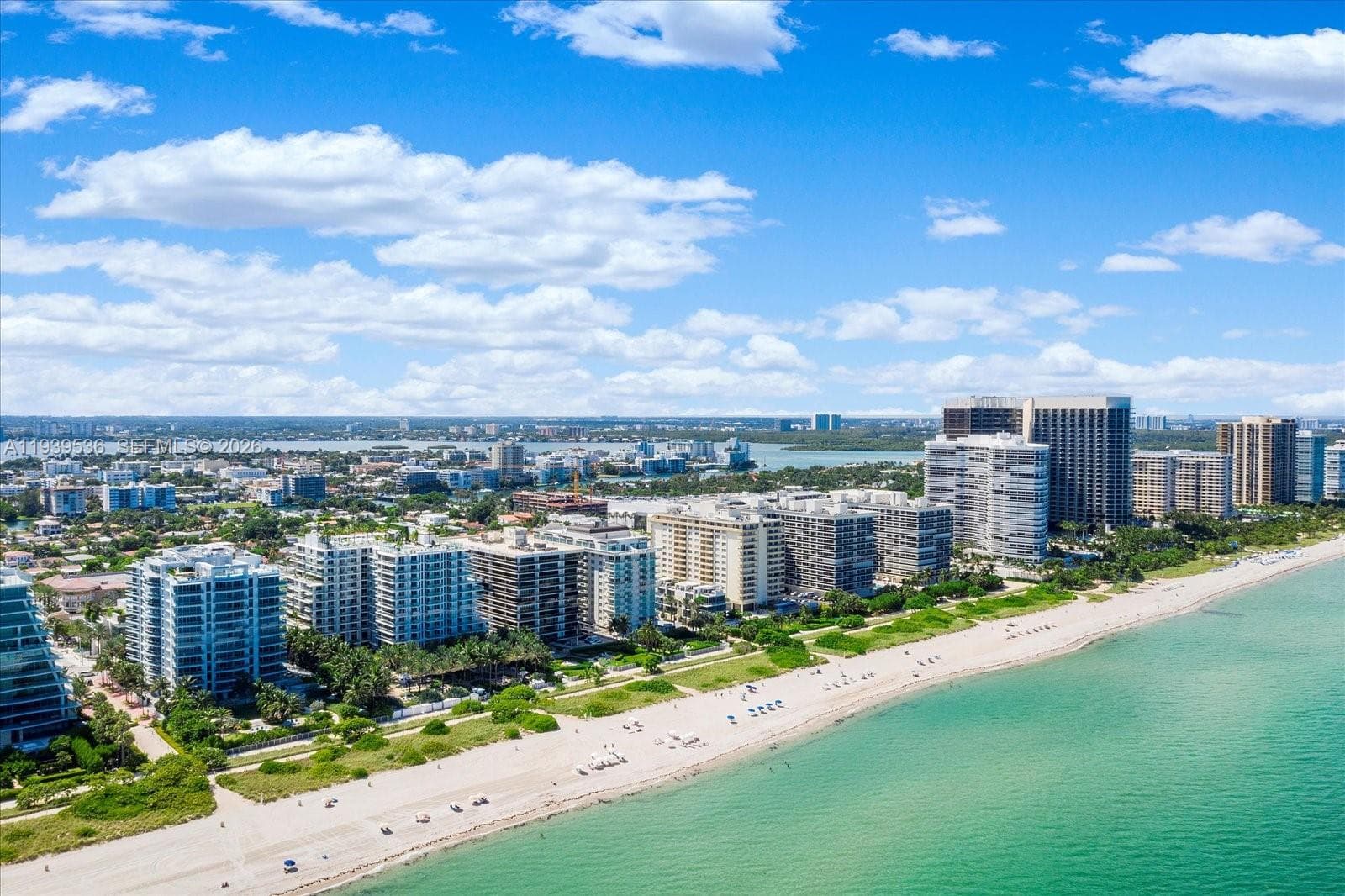 9424 - 9432 Carlyle Ave, Surfside FL 33154 — 3