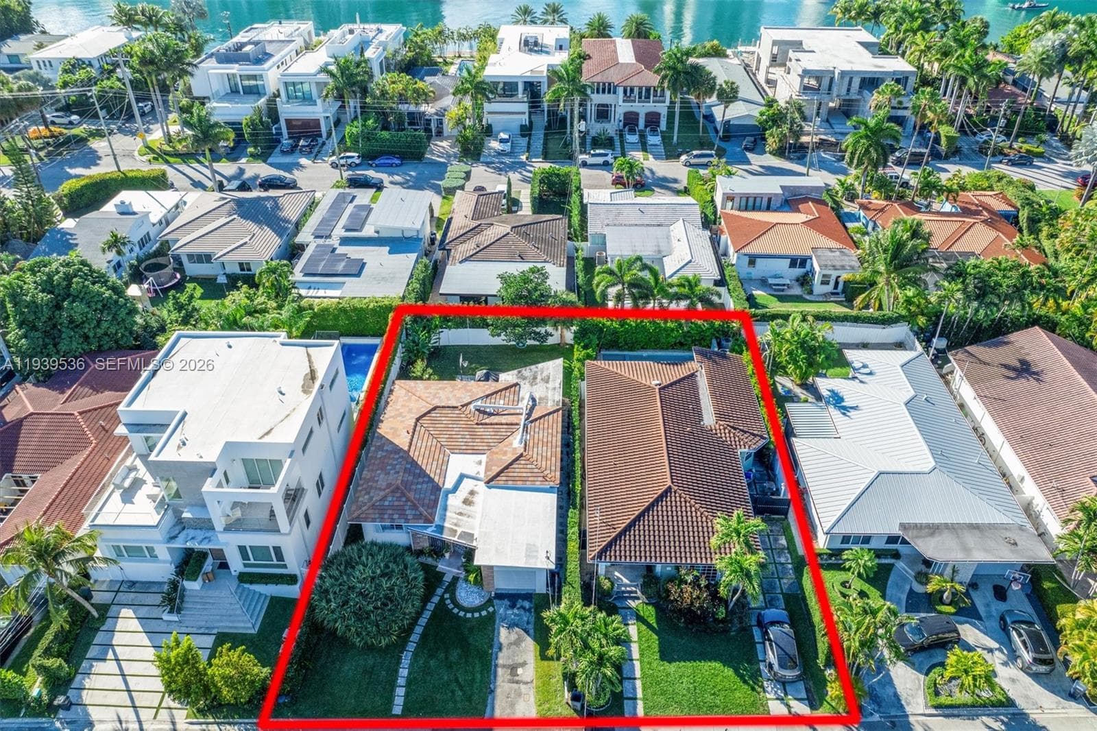 9424 - 9432 Carlyle Ave, Surfside FL 33154 — 1