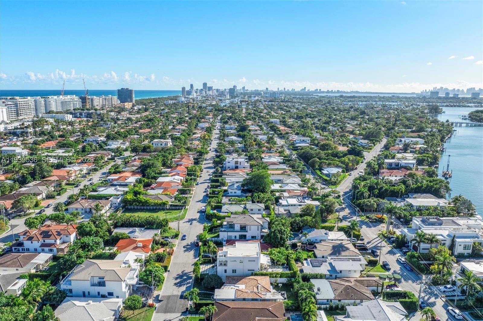 9424 - 9432 Carlyle Ave, Surfside FL 33154 — 9