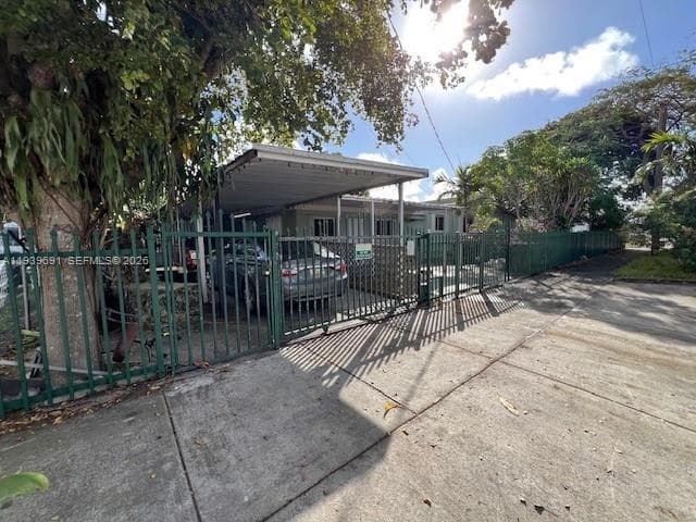 501 E 8th St, Hialeah FL 33010 — 2