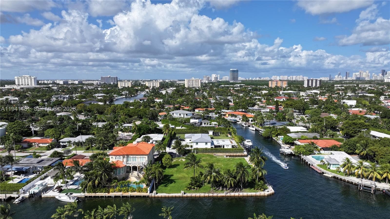 2210 NE 124th St, North Miami FL 33181 — 9