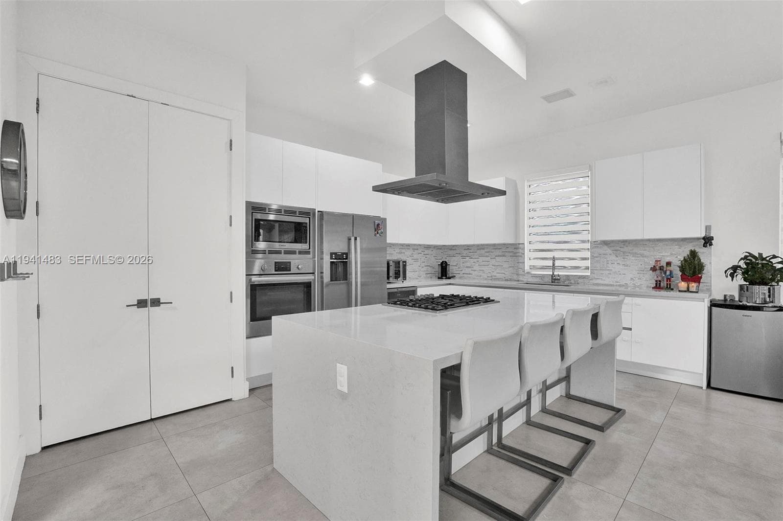 10055 NW 77th St, Doral FL 33178 — 13