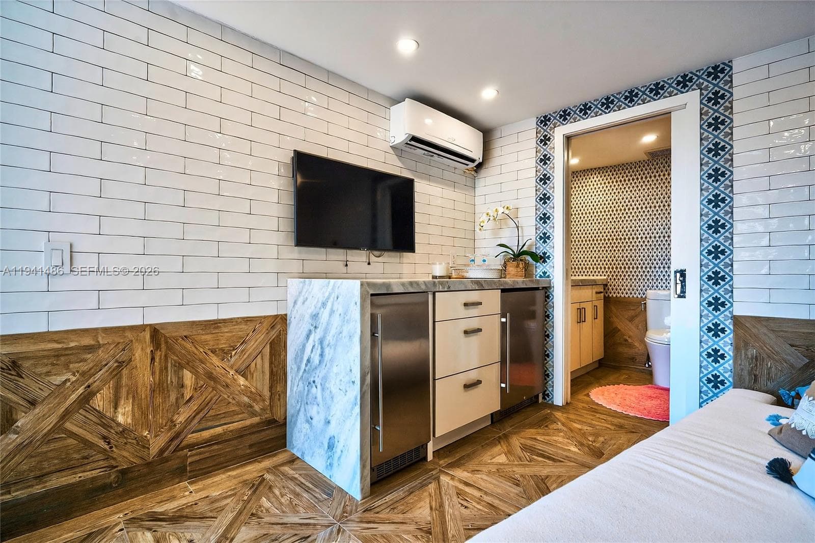 10155 Collins Ave # 1505, Bal Harbour FL 33154 — 24