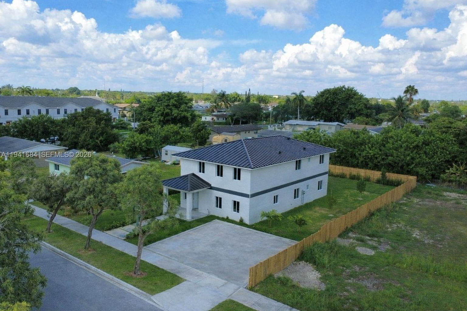 722 NW 6 CT, Florida City FL 33034 — 2