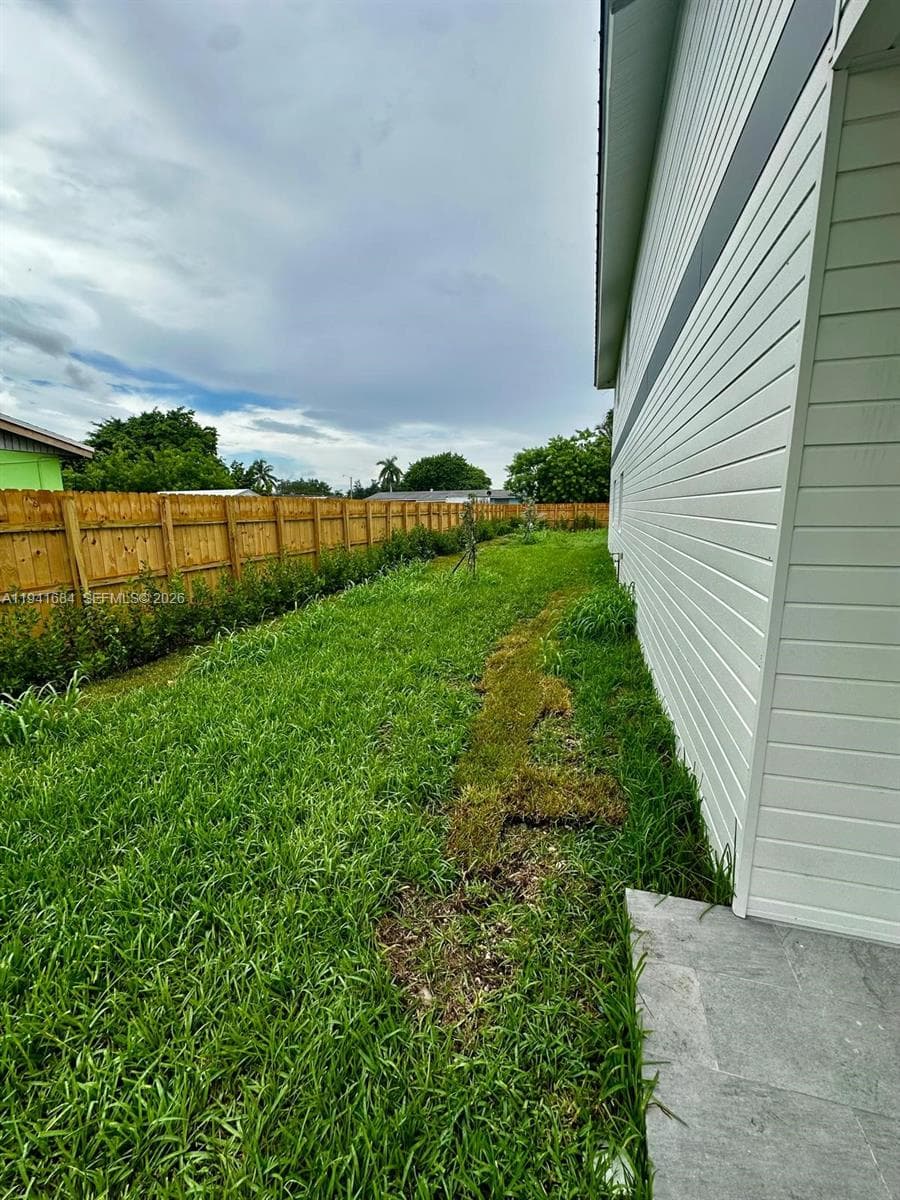 722 NW 6 CT, Florida City FL 33034 — 59