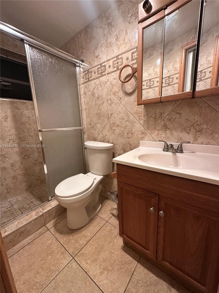 16901 NE 13th Ave # 103, Miami FL 33162 — 8