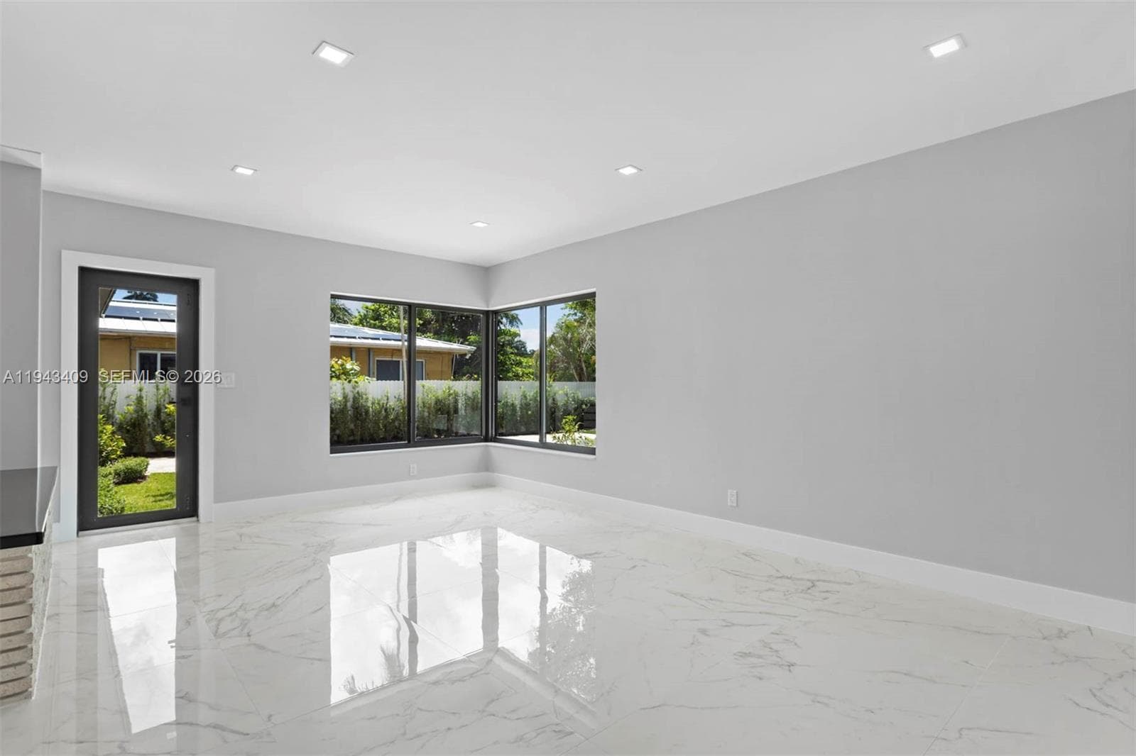 260 NW 86th St, El Portal FL 33150 — 23
