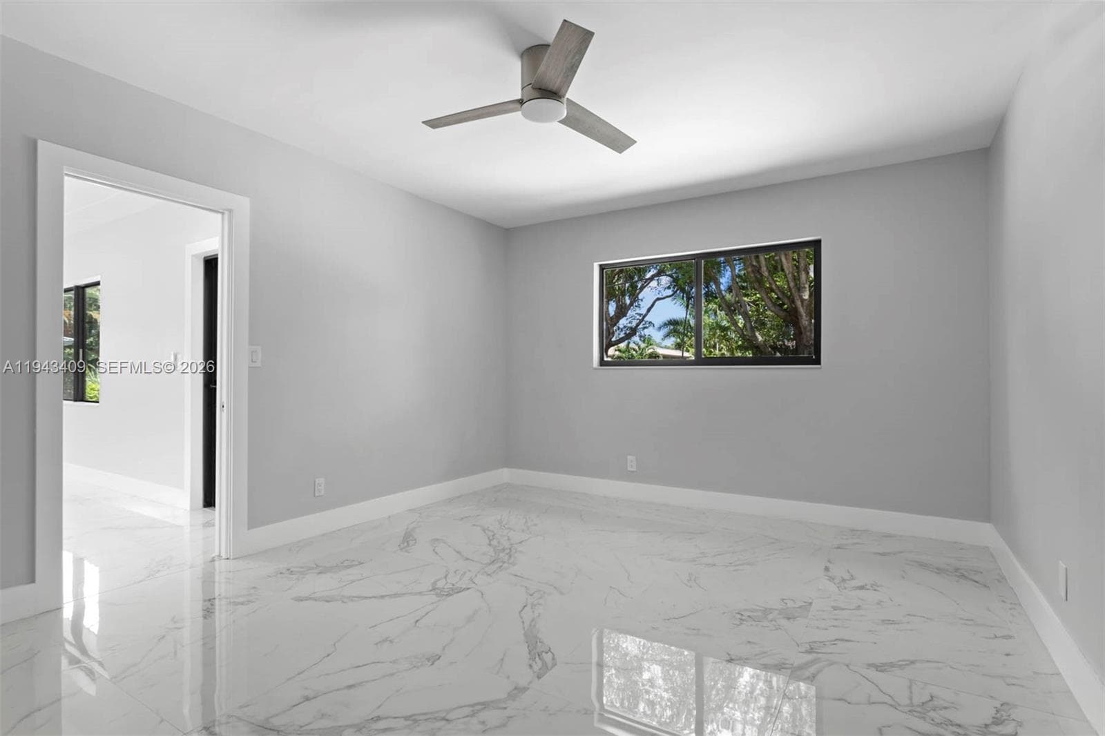 260 NW 86th St, El Portal FL 33150 — 32