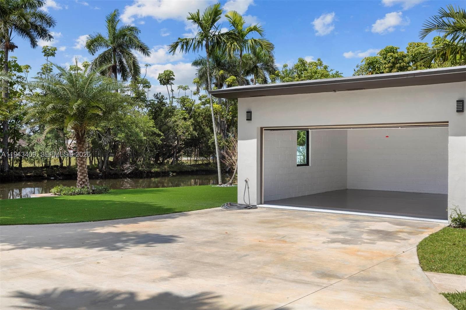 260 NW 86th St, El Portal FL 33150 — 37