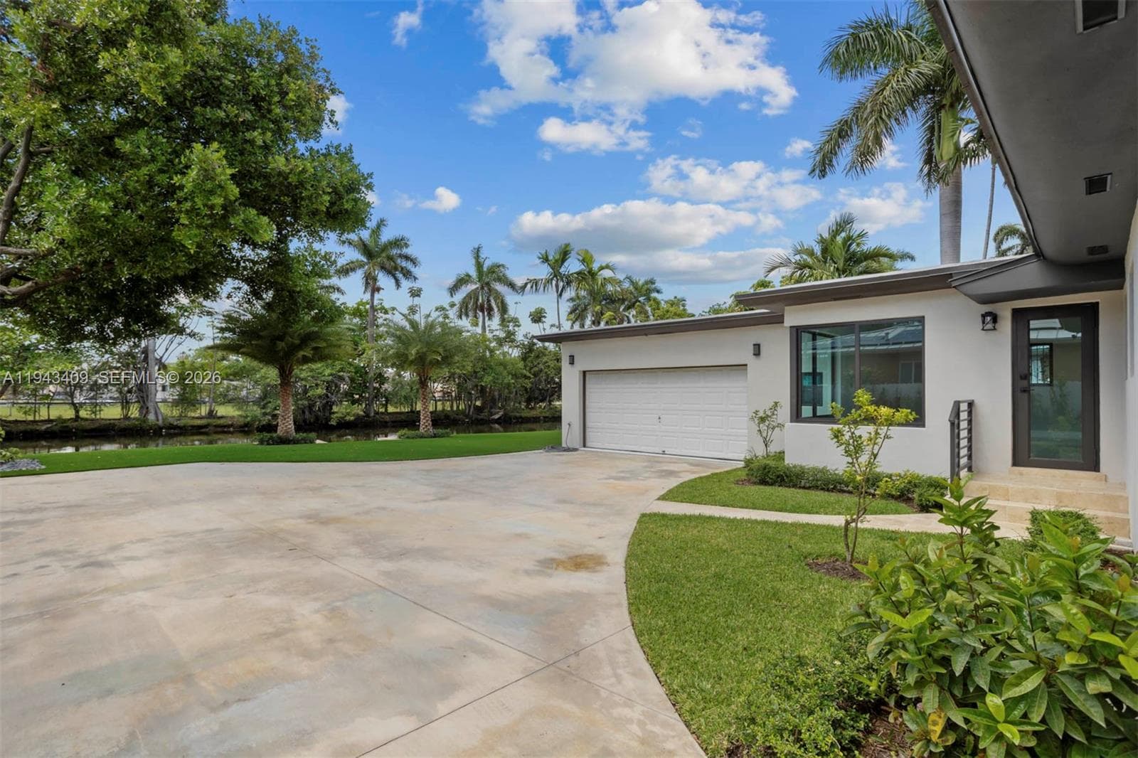 260 NW 86th St, El Portal FL 33150 — 35
