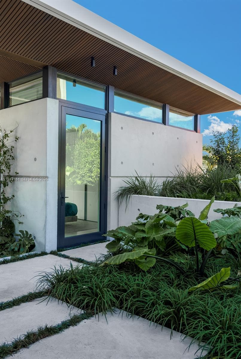 217 E Rivo Alto Dr, Miami Beach FL 33139 — 46