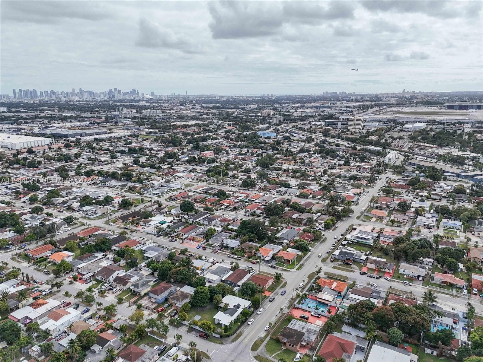 591 SE 5th St, Hialeah FL 33010 — 5