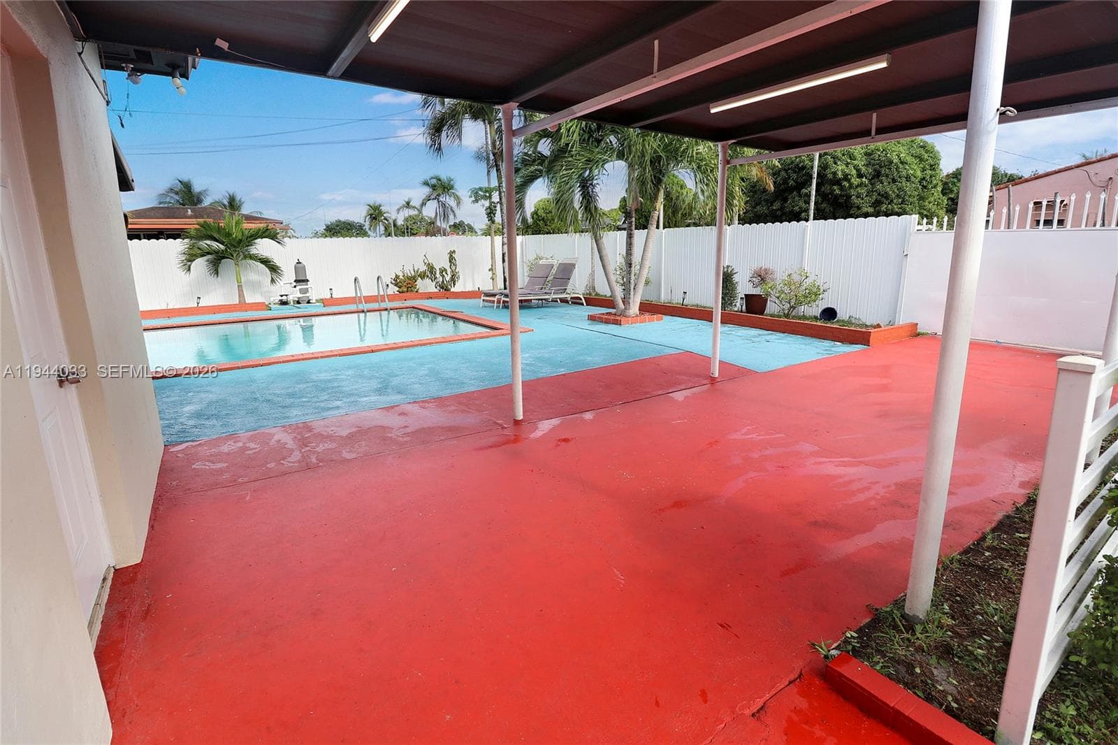 591 SE 5th St, Hialeah FL 33010 — 39