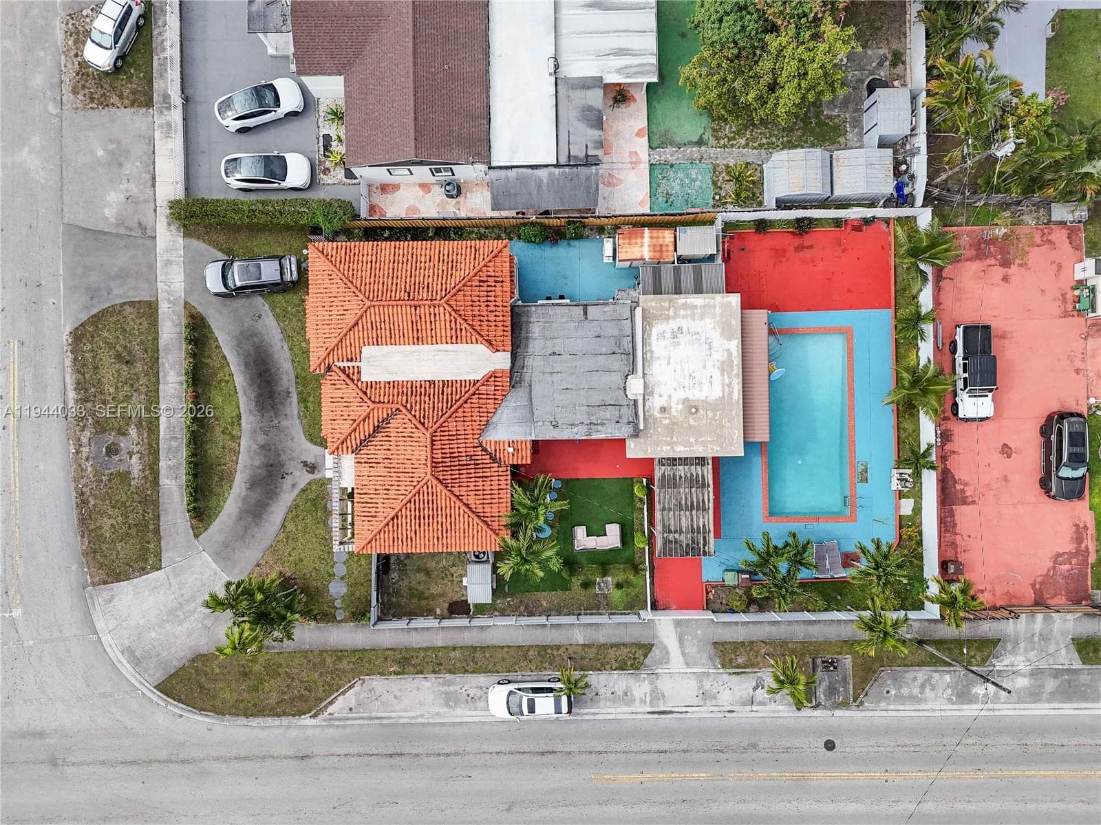 591 SE 5th St, Hialeah FL 33010 — 8