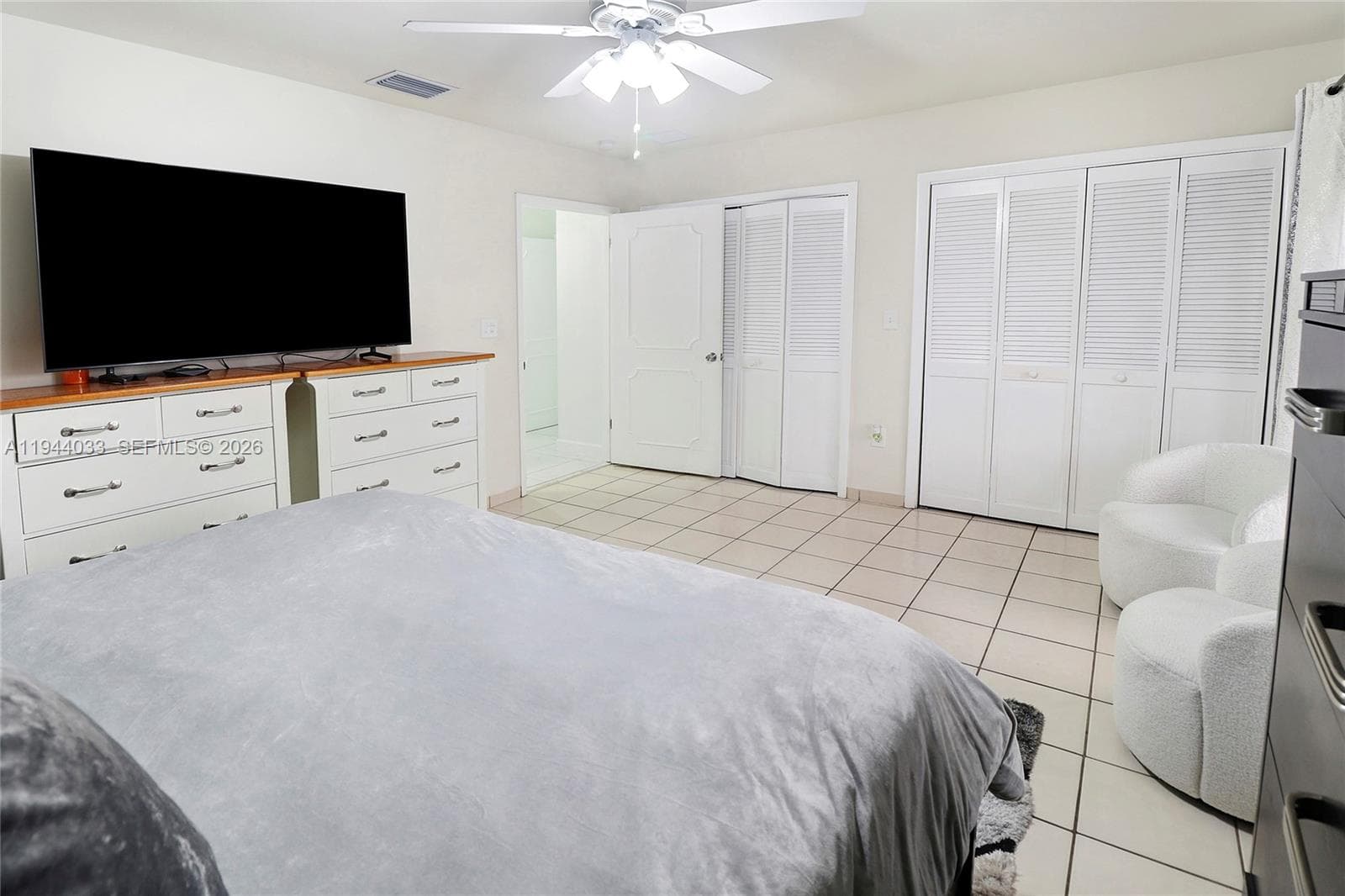 591 SE 5th St, Hialeah FL 33010 — 25