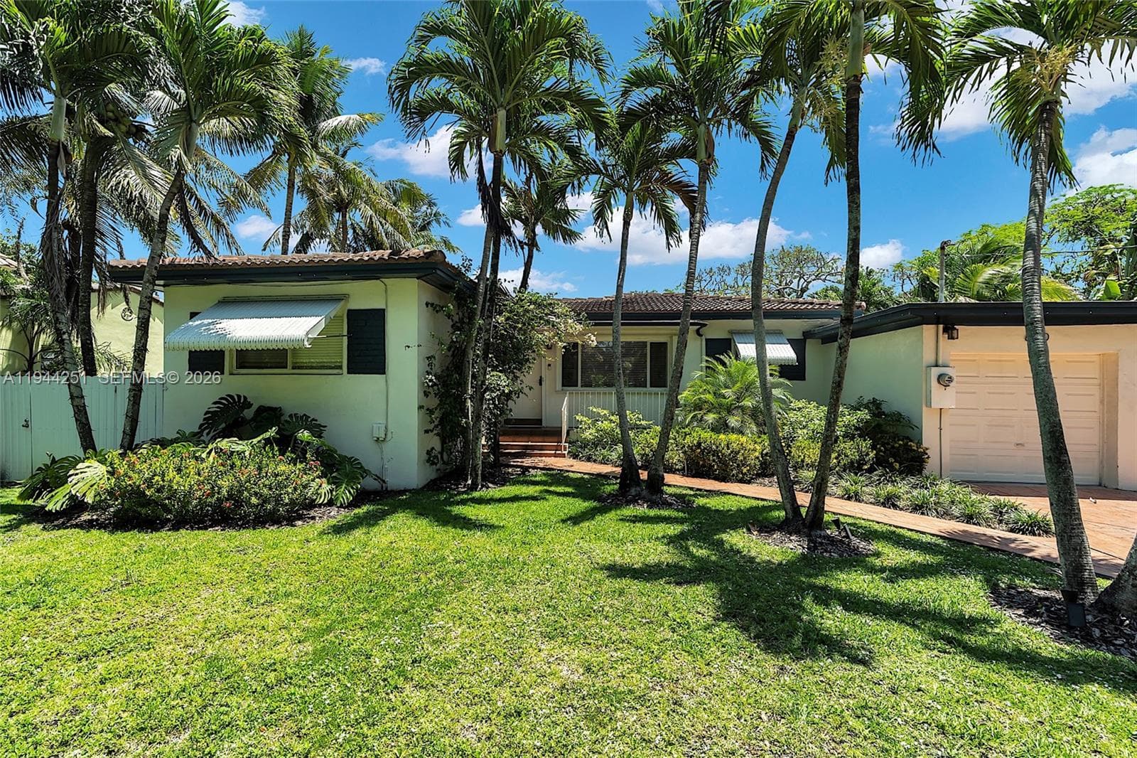 660 NE 121st St, Biscayne Park FL 33161 — 55