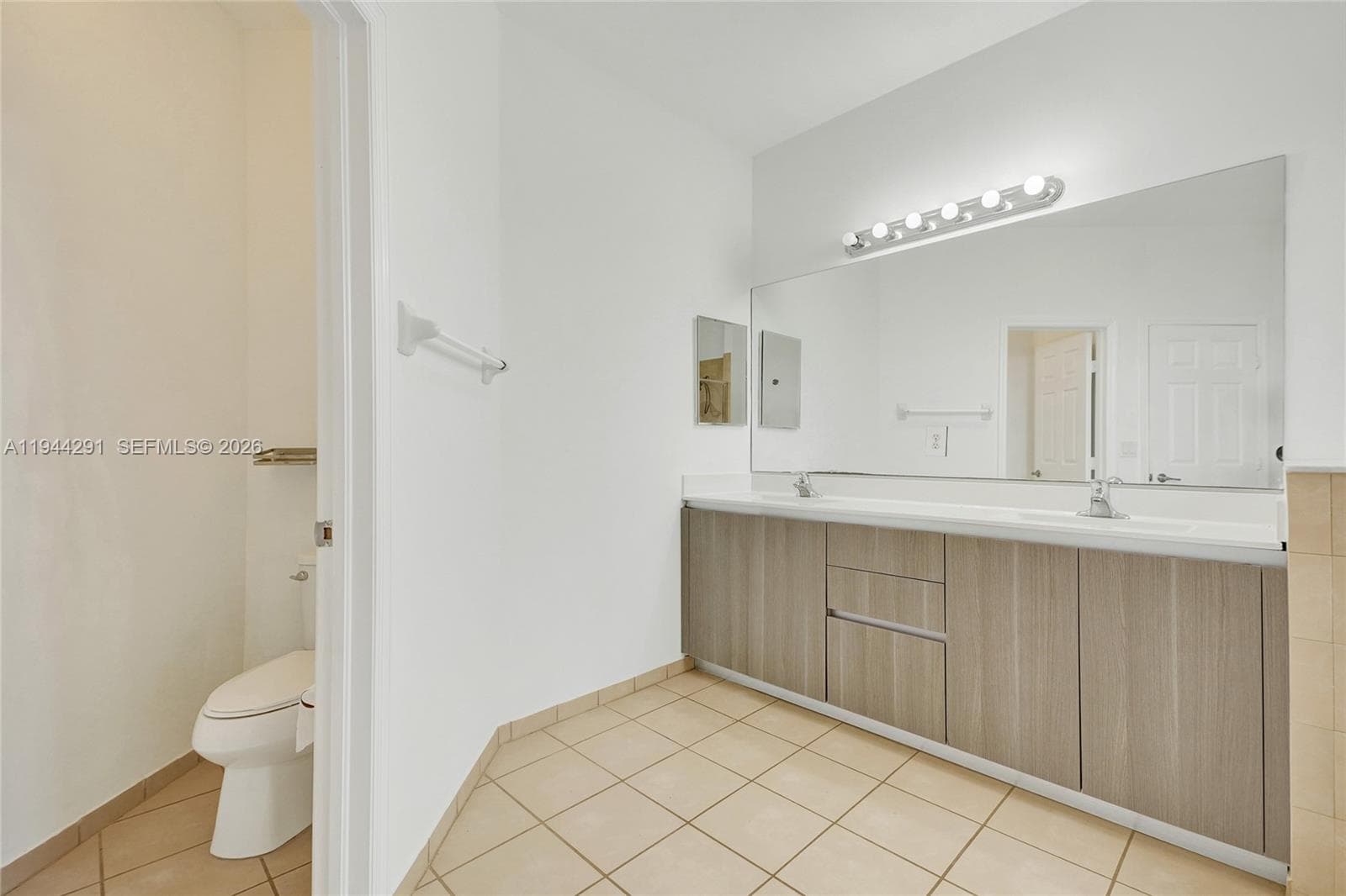 3504 W 94th St, Hialeah FL 33018 — 38
