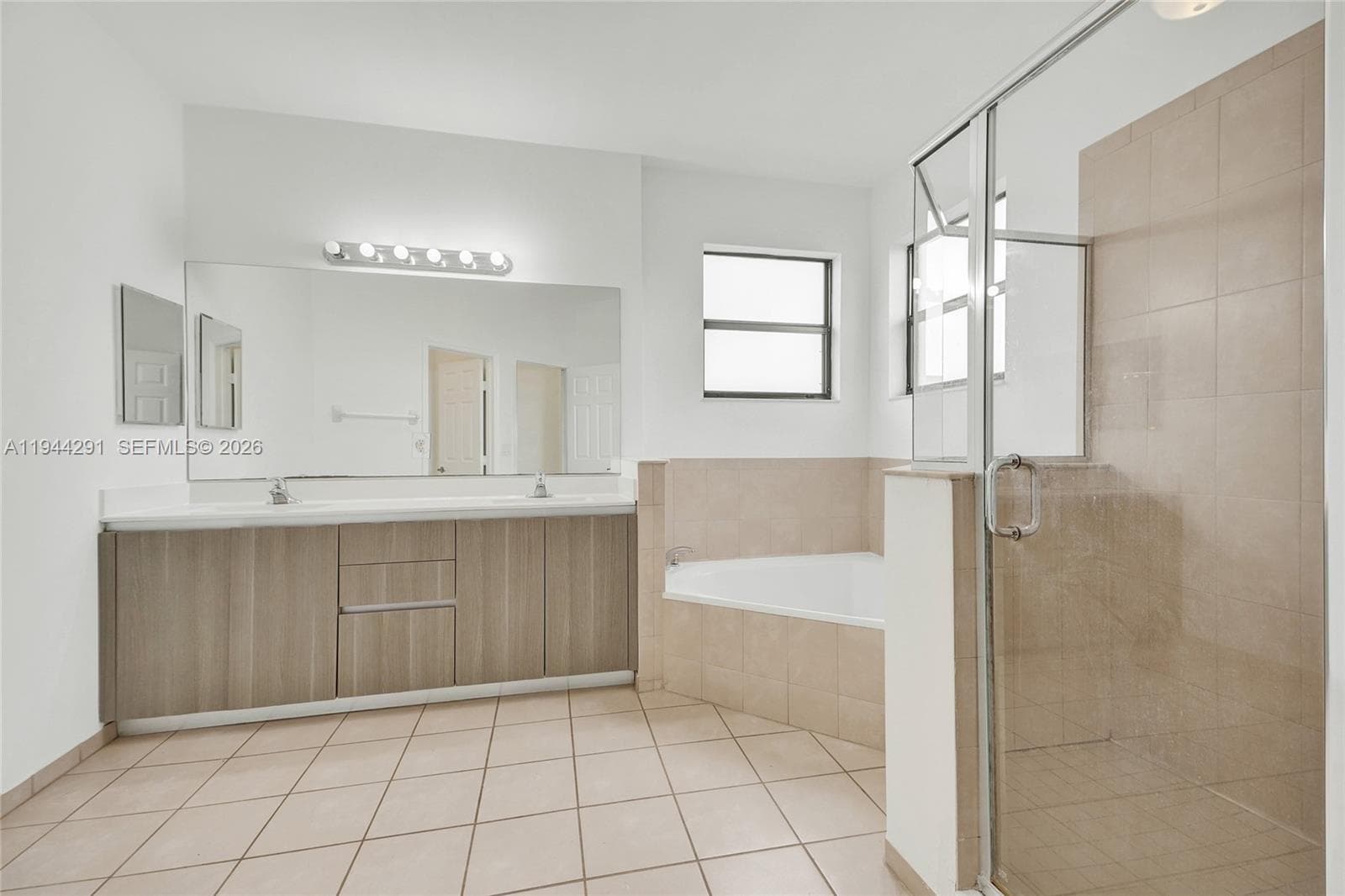 3504 W 94th St, Hialeah FL 33018 — 37