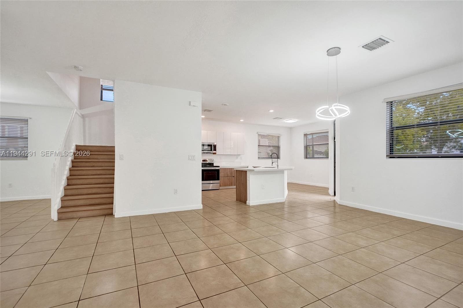 3504 W 94th St, Hialeah FL 33018 — 11