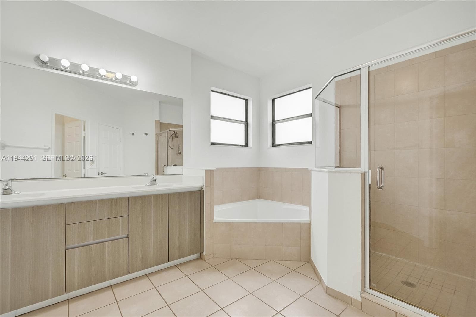 3504 W 94th St, Hialeah FL 33018 — 39