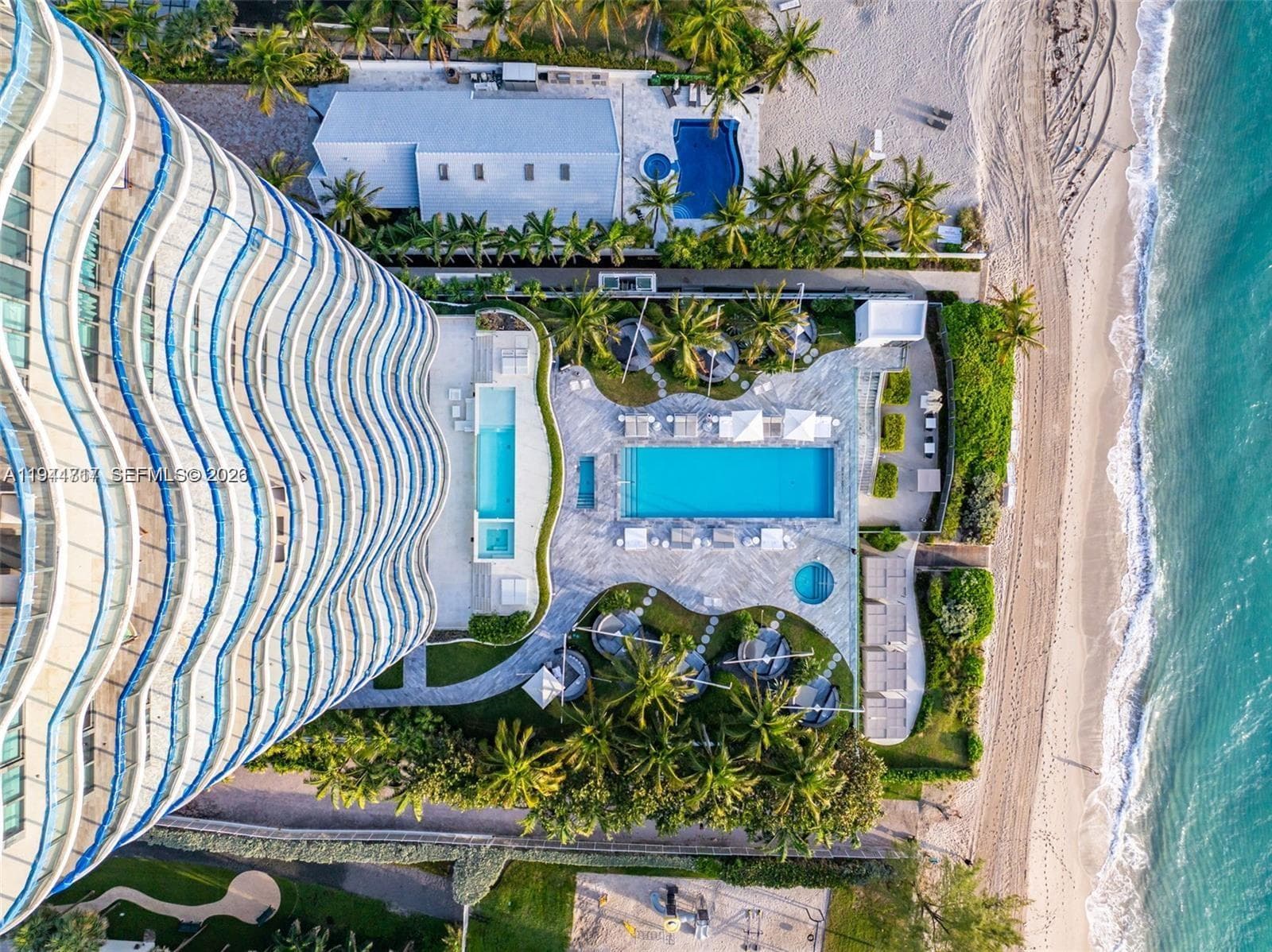 19575 Collins Ave # 12, Sunny Isles Beach FL 33160 — 104