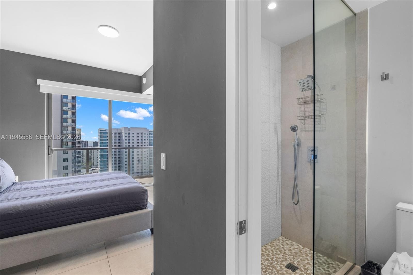 239 SW 9th St # 2102, Miami FL 33130 — 22